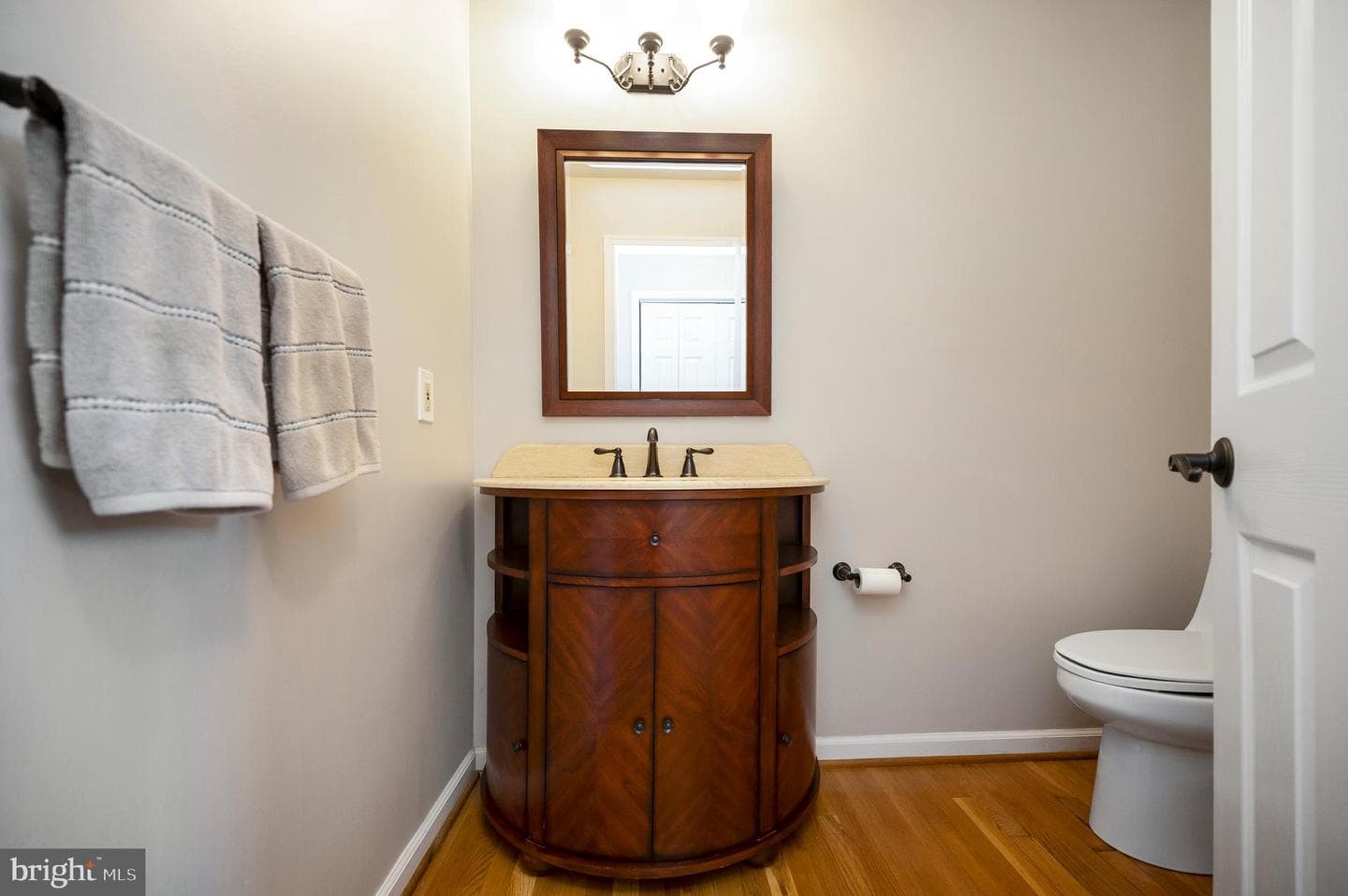 110 Lee Circle photo 24