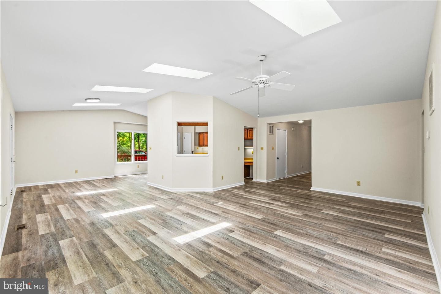 705 Mt Pleasant Drive photo 9