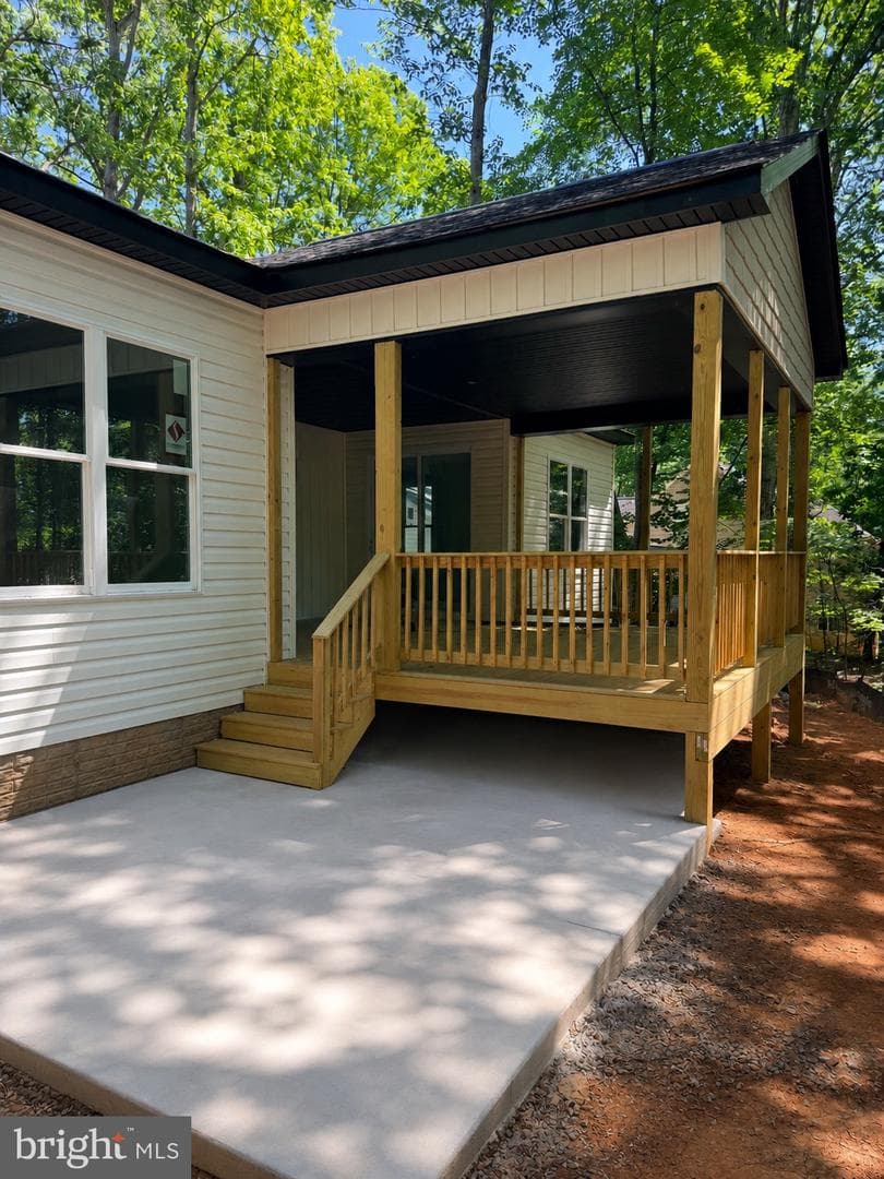 318 Fairway Drive, Locust Grove