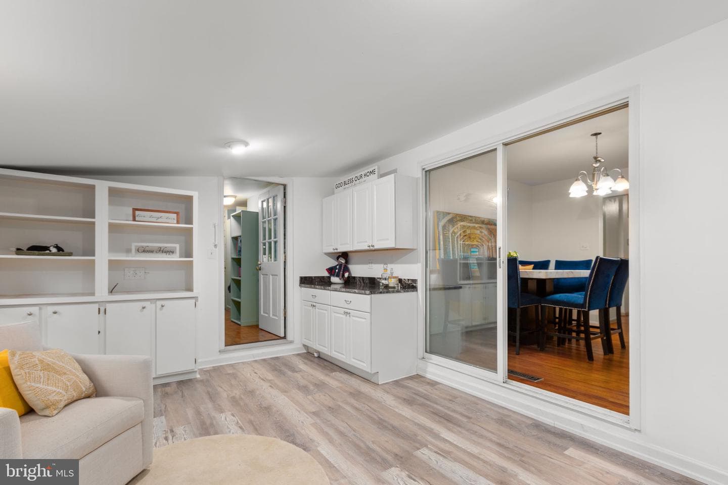 102 Eagle Court photo 13