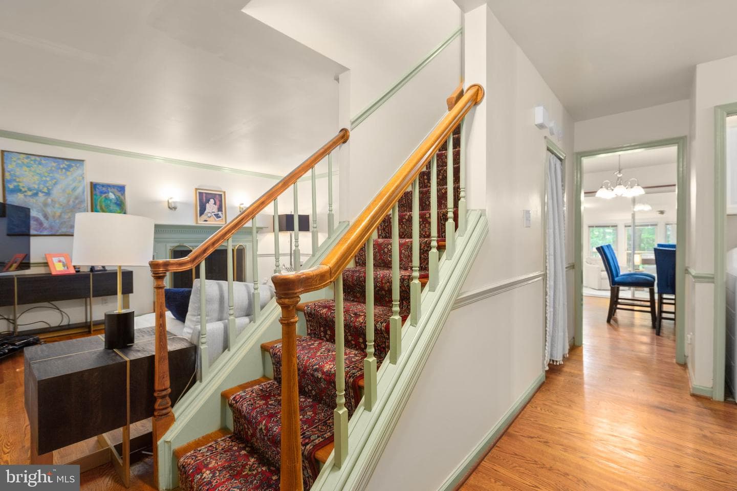 102 Eagle Court photo 23