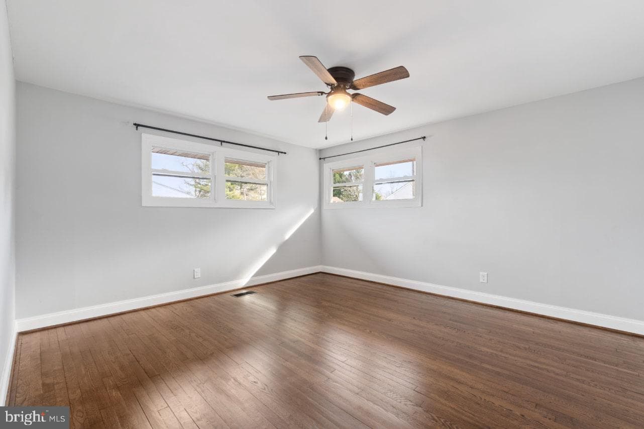 354 Berry Street photo 13
