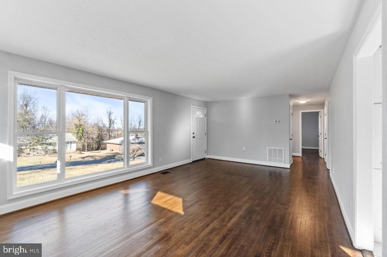 354 Berry Street photo 22