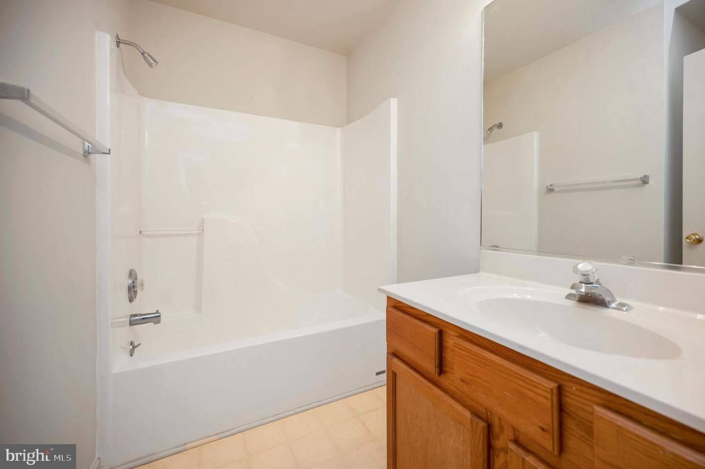 103 Tall Pines Avenue photo 28
