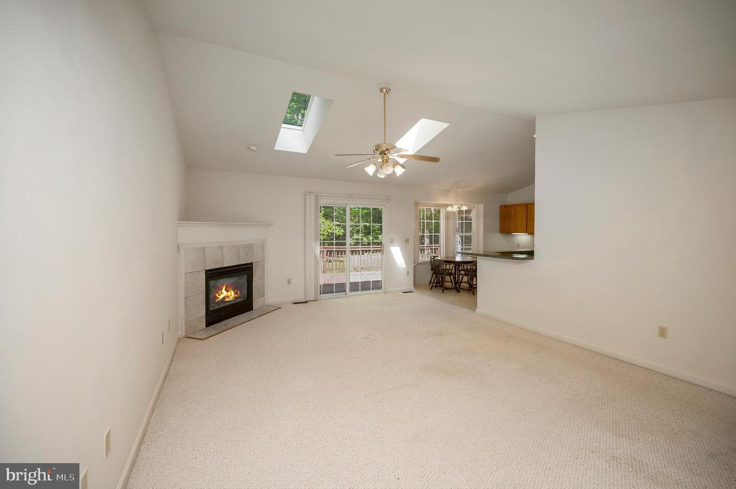 103 Tall Pines Avenue photo 9