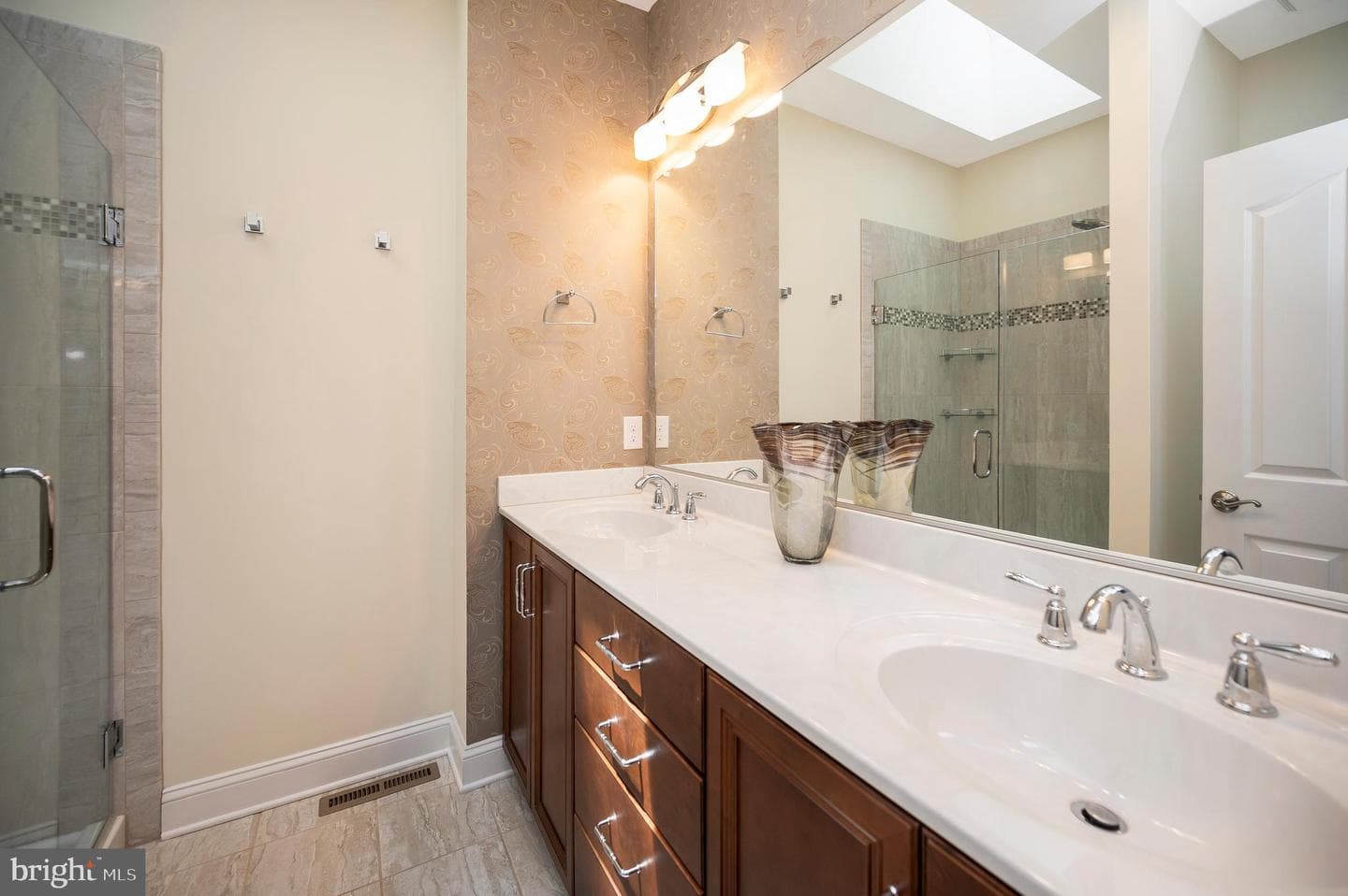 106 Cloverhill Court photo 52