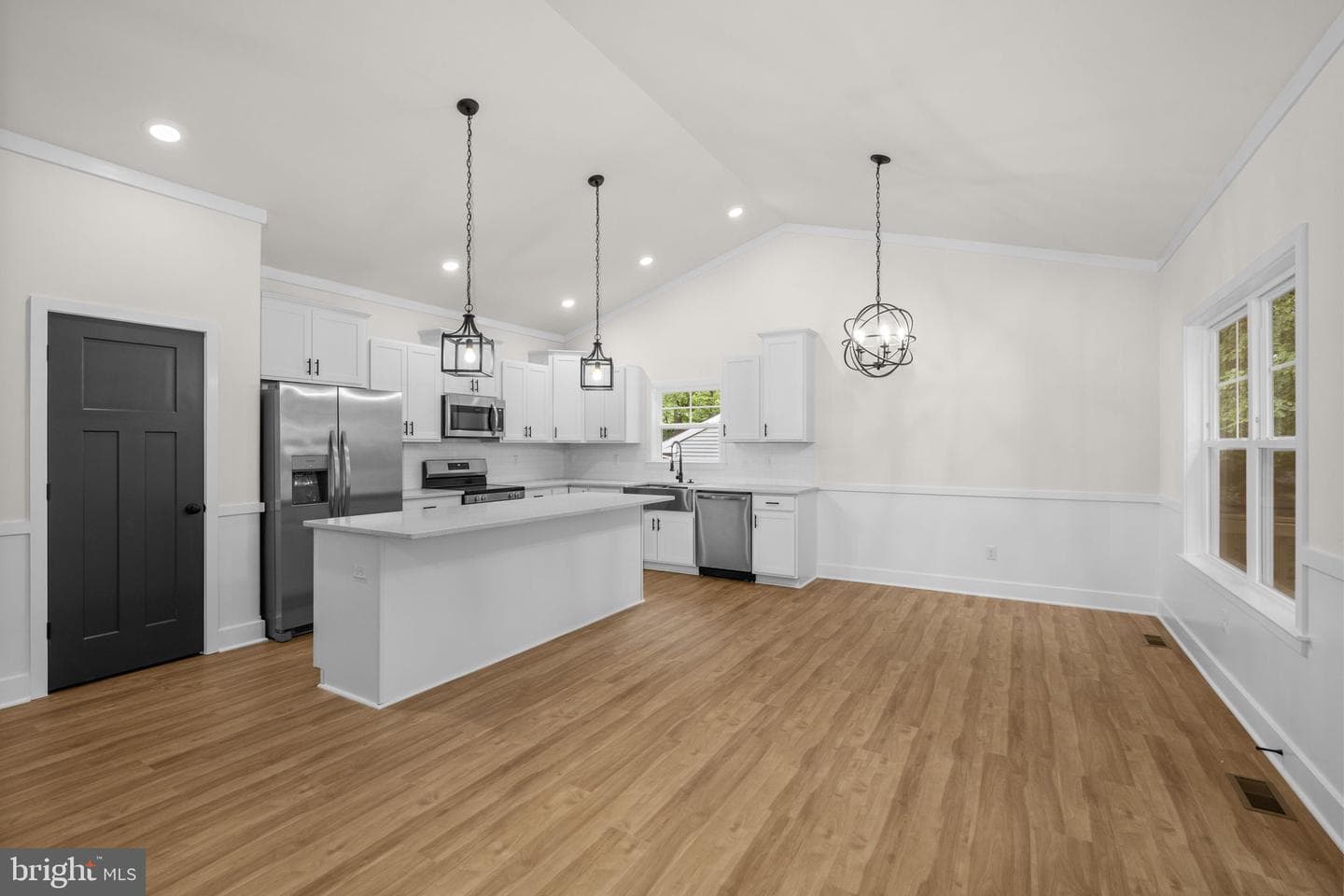 1109 Lakeview Parkway photo 18