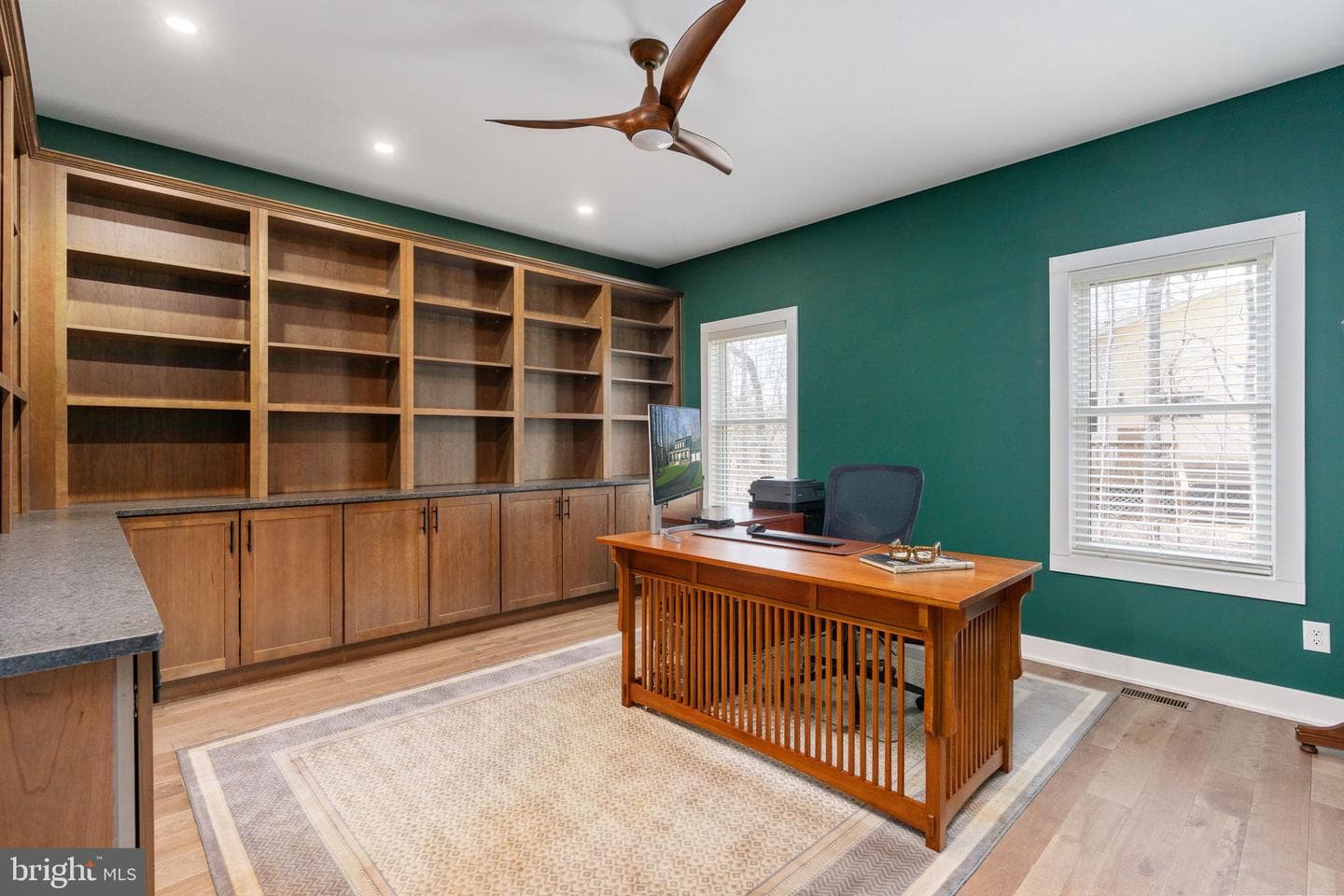 261 Washington Street photo 32