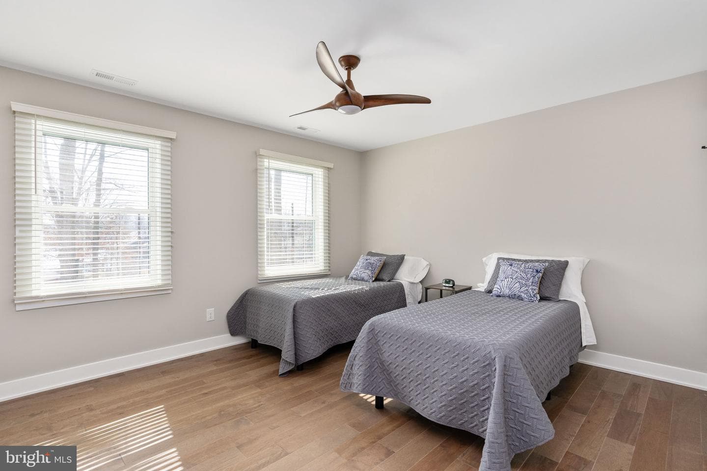 261 Washington Street photo 43