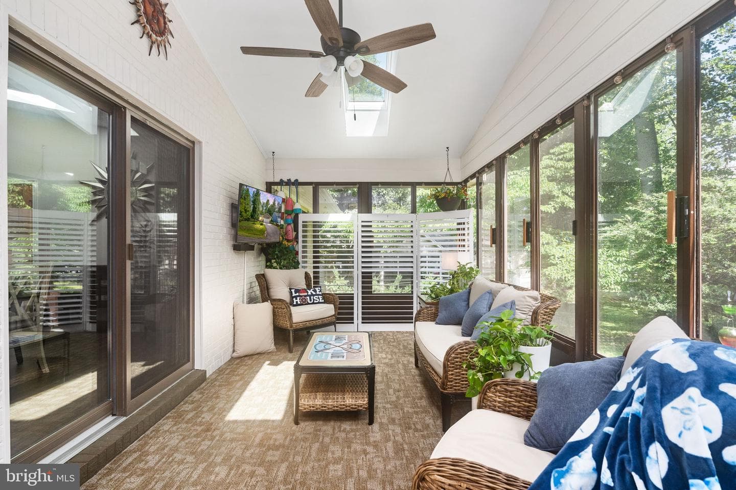 319 Birchside Circle E photo 21