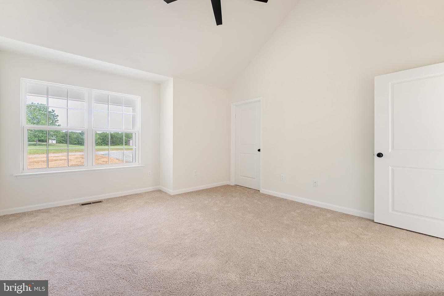 15381 Ridge Road photo 21