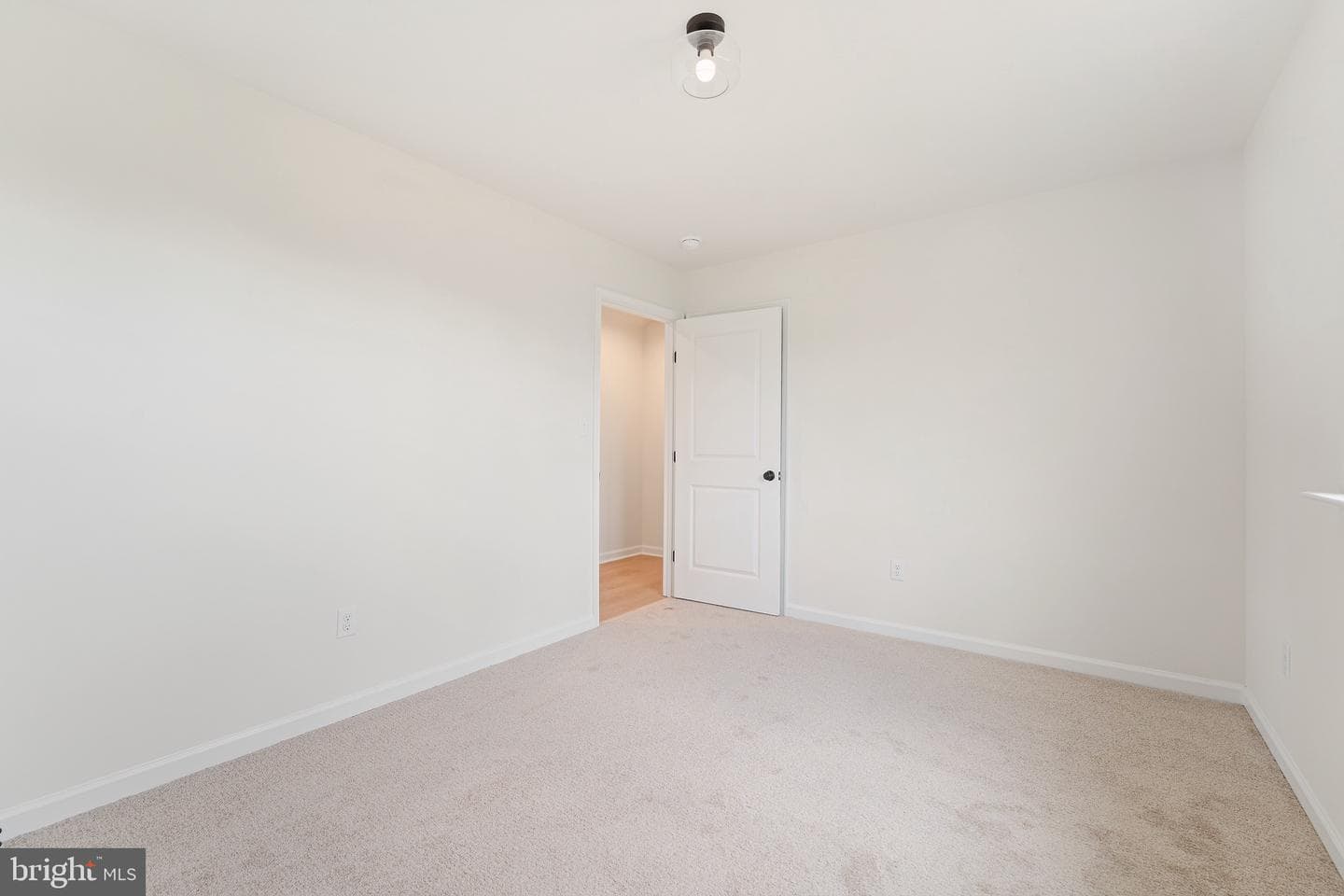 15381 Ridge Road photo 30