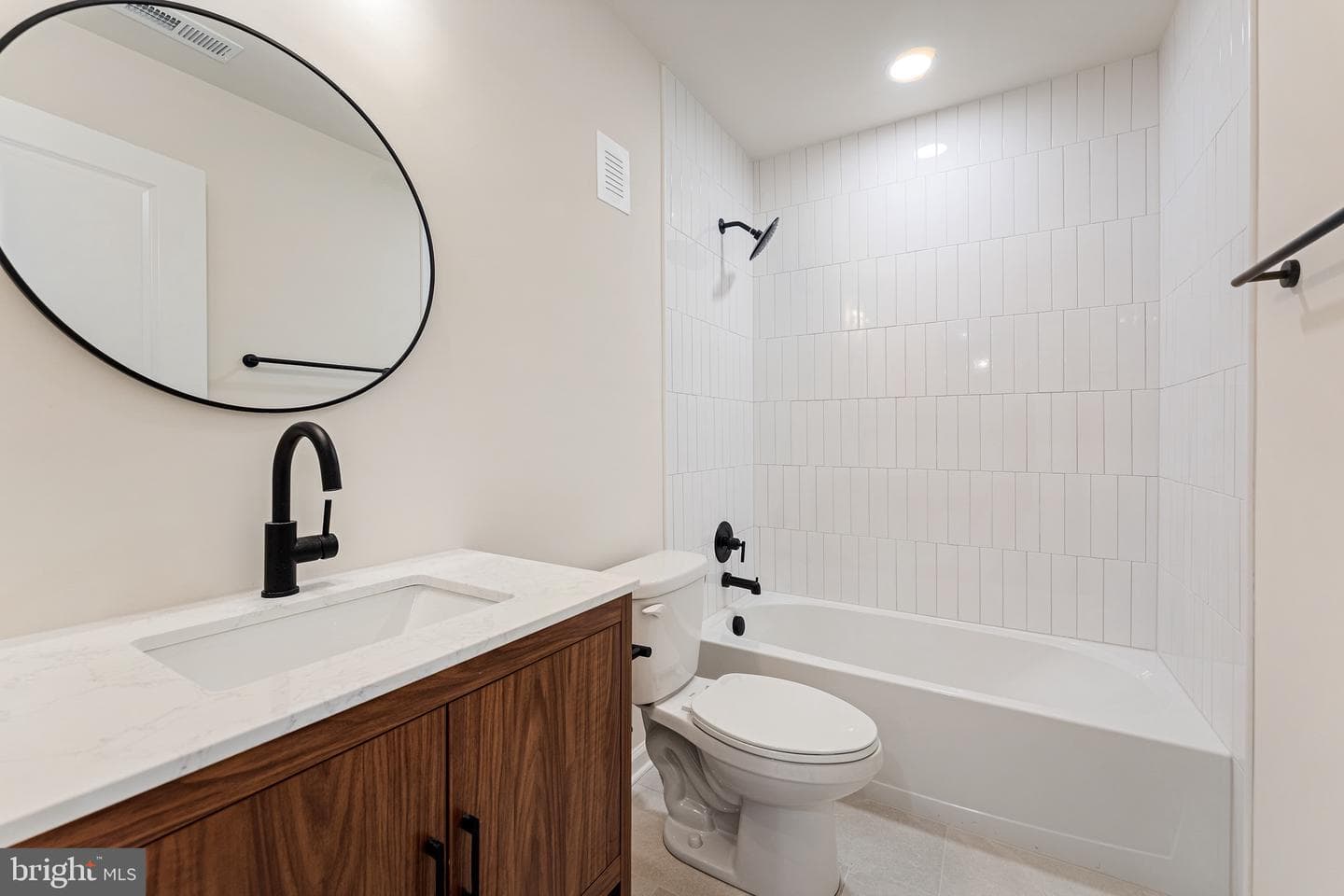 15381 Ridge Road photo 38