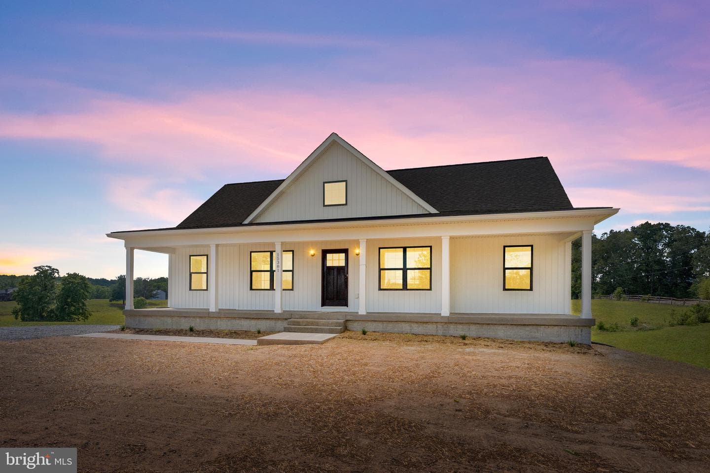 15381 Ridge Road photo 4