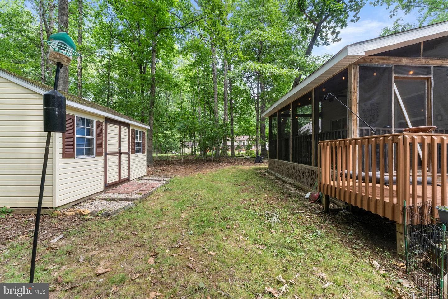 105 Tall Pines Avenue photo 34