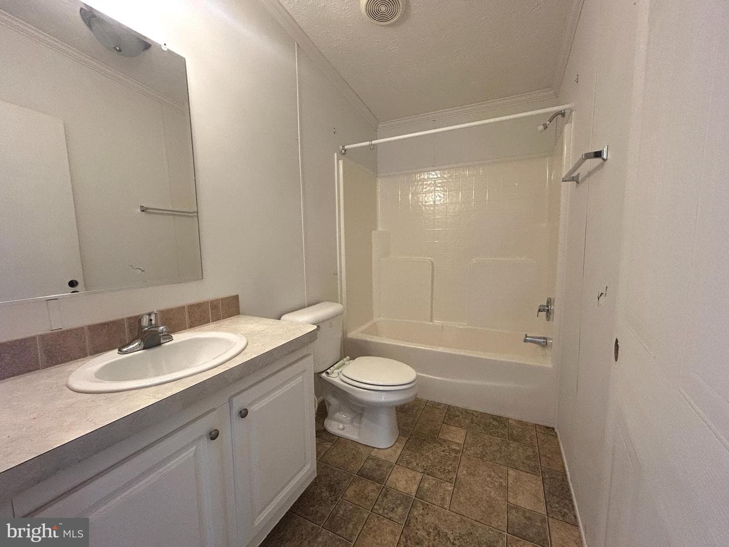 23221 Independence Road photo 24