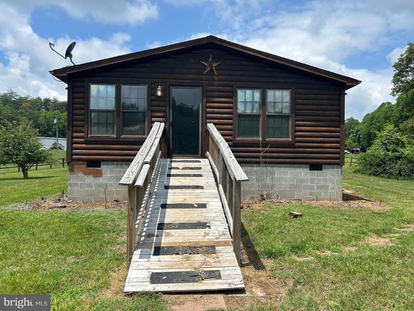 23221 Independence Road photo 38
