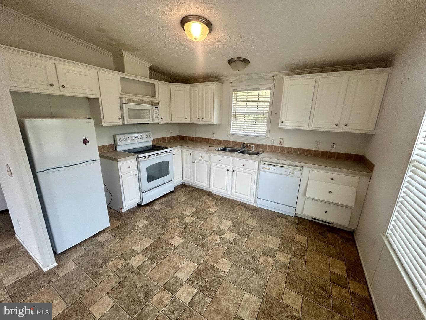 23221 Independence Road photo 50