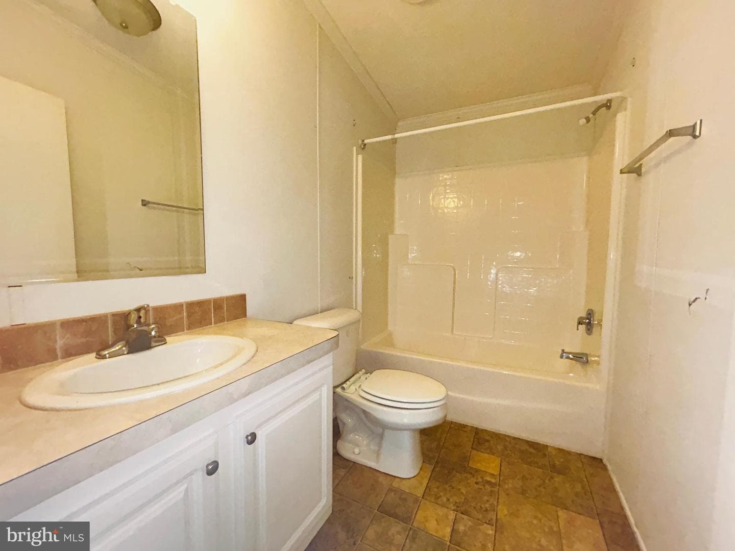 23221 Independence Road photo 64