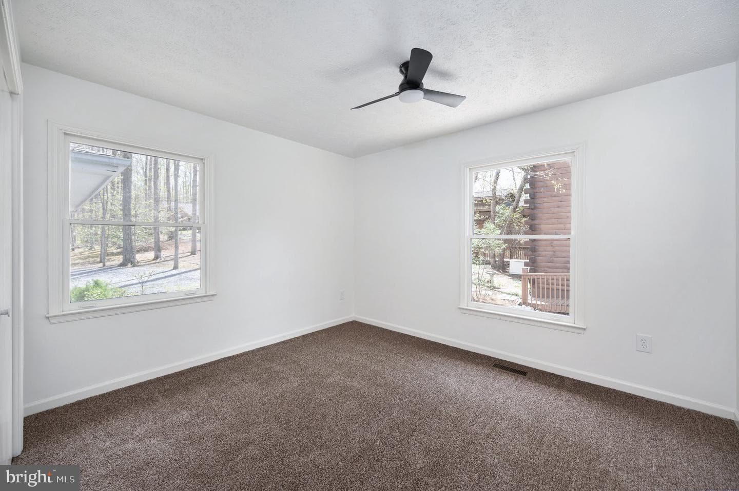 119 Larkspur Ln photo 36