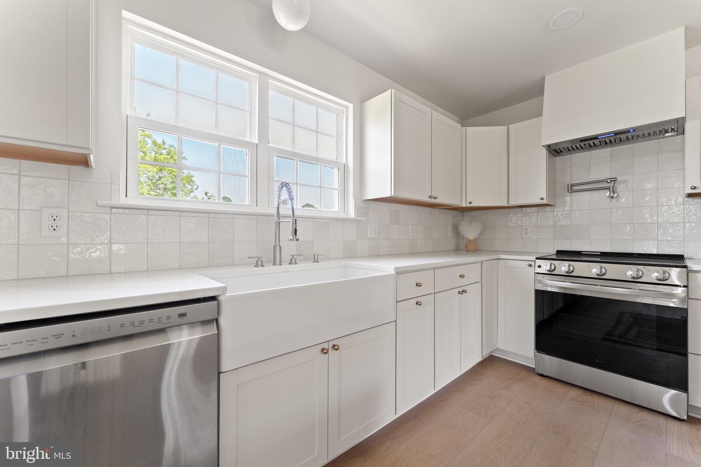 15361 Ridge Road photo 10