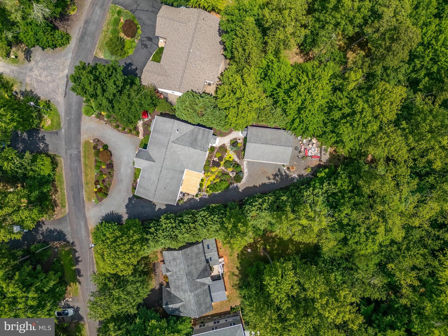 143 Edgemont Circle photo 70