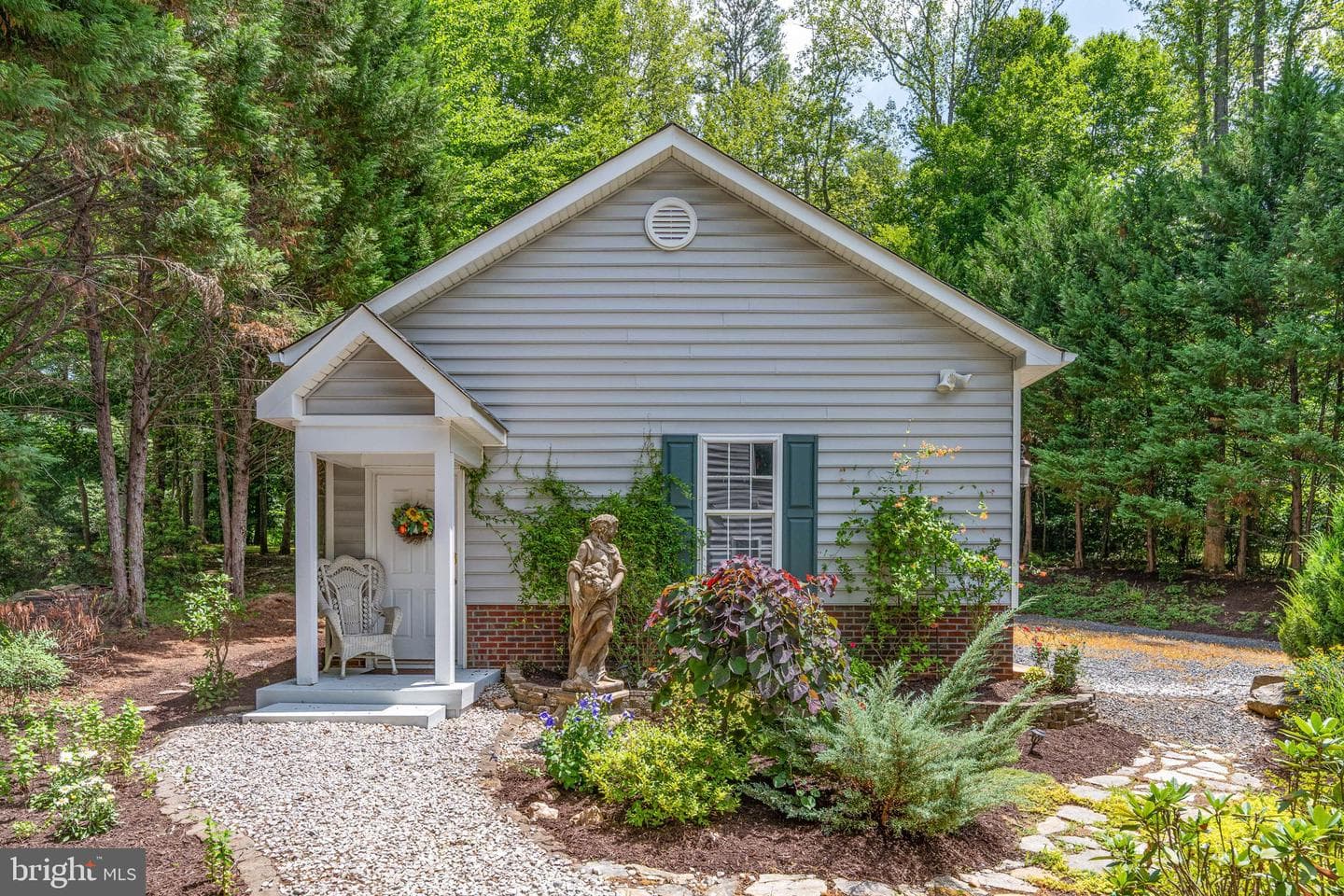 143 Edgemont Circle photo 78