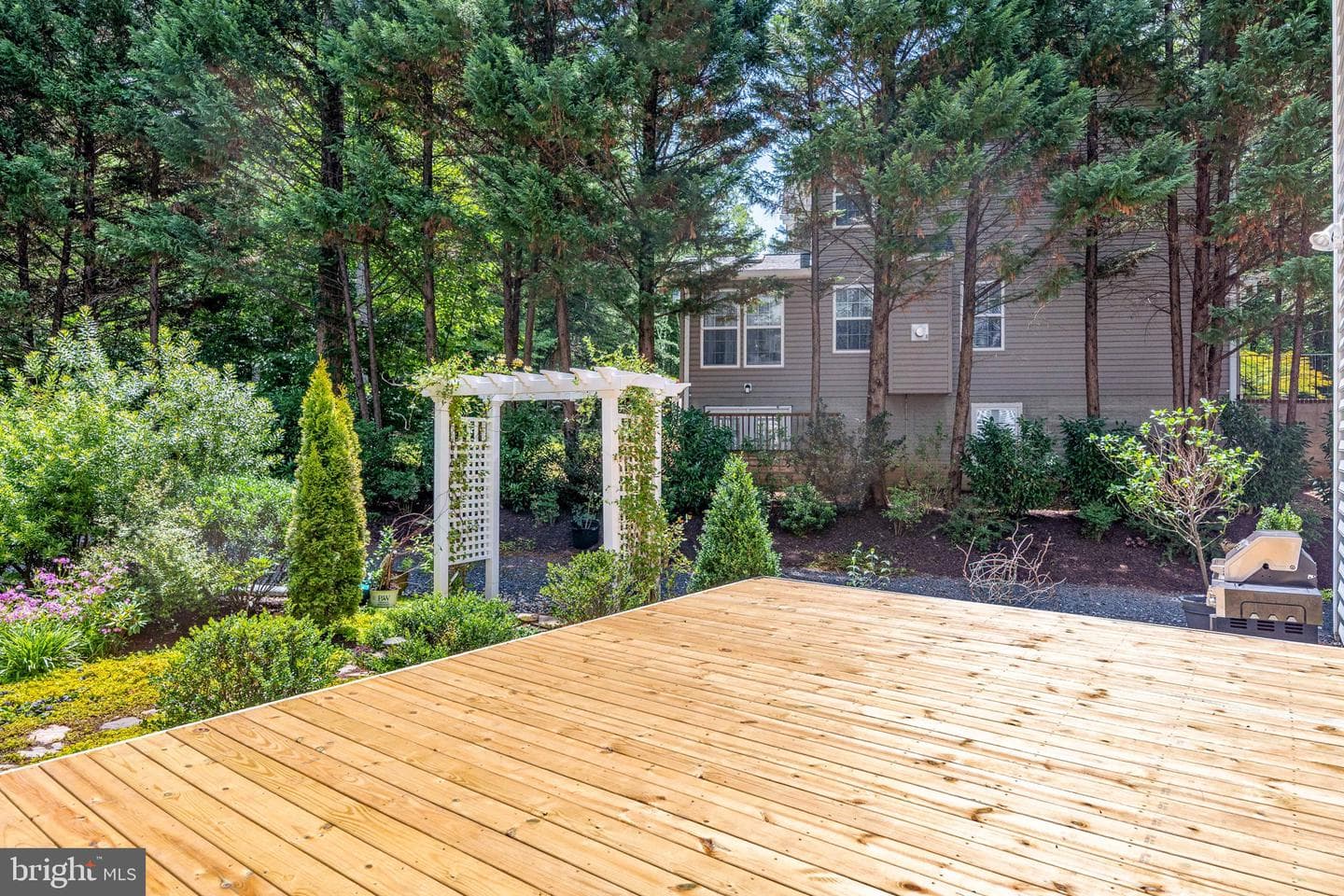 143 Edgemont Circle photo 86