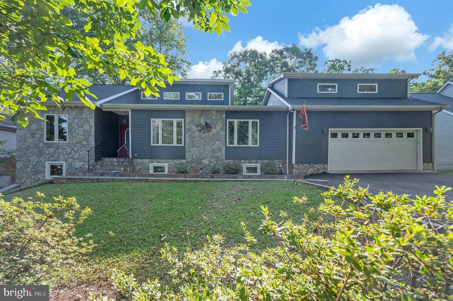 203 Limestone Lane photo 3