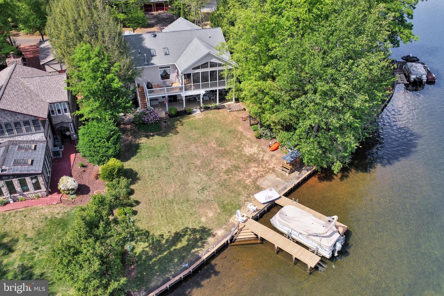 626 Cornwallis Avenue photo 70