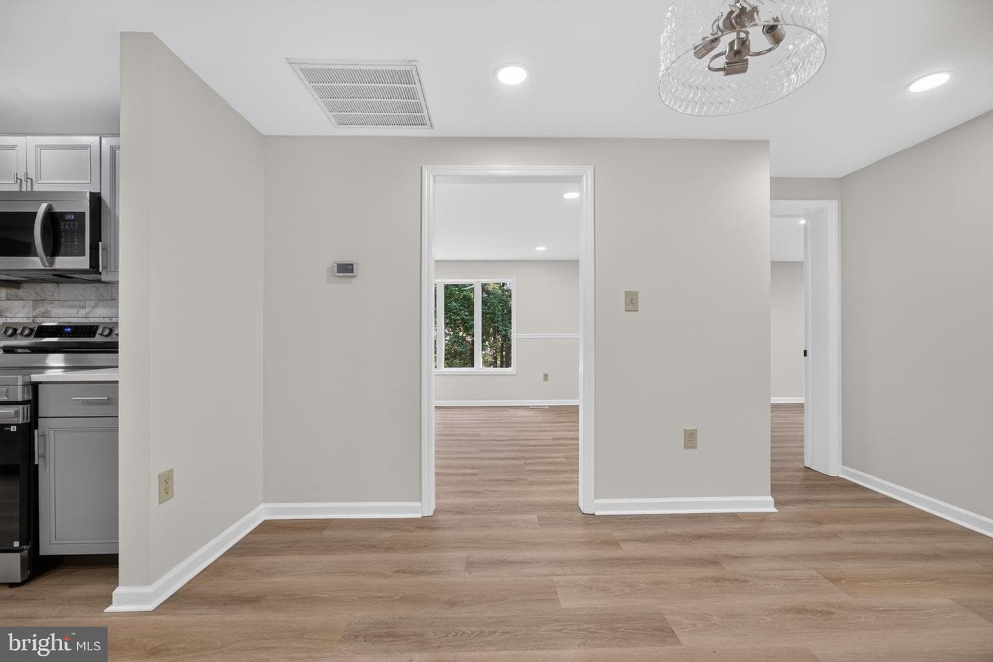 808 Mt Pleasant Drive photo 14