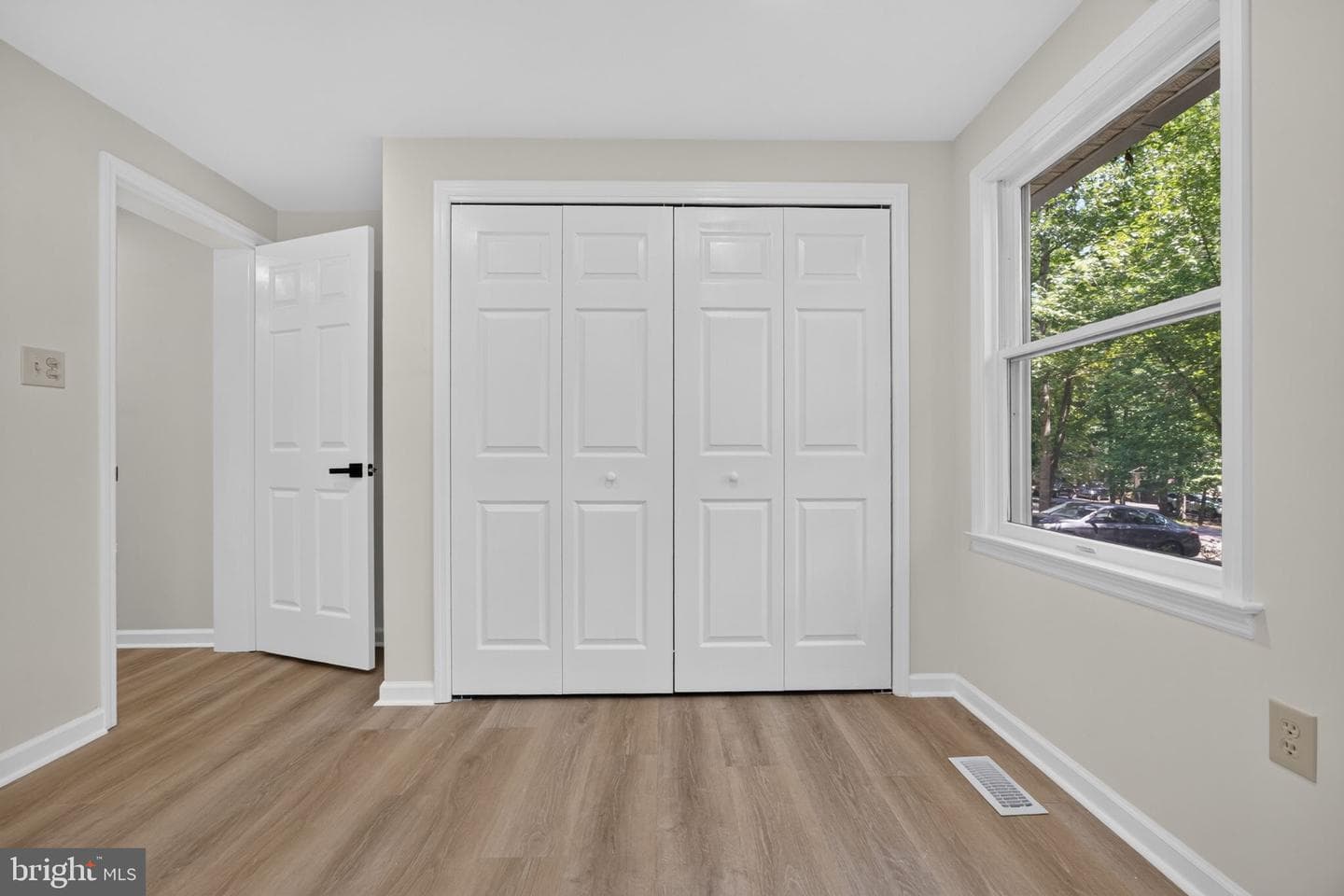 808 Mt Pleasant Drive photo 27