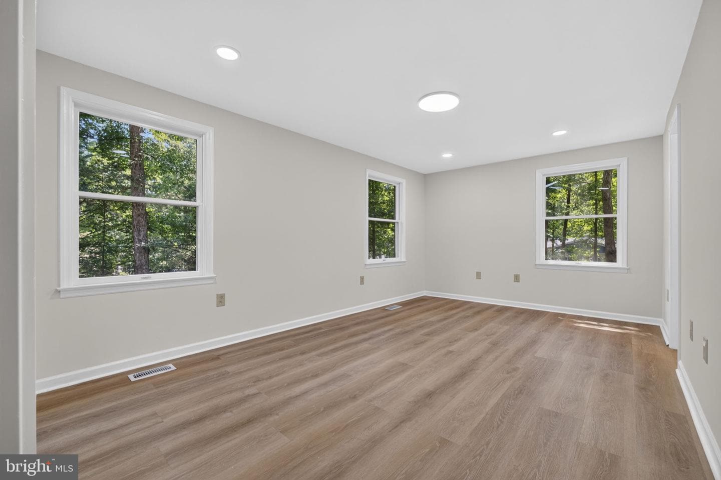 808 Mt Pleasant Drive photo 28