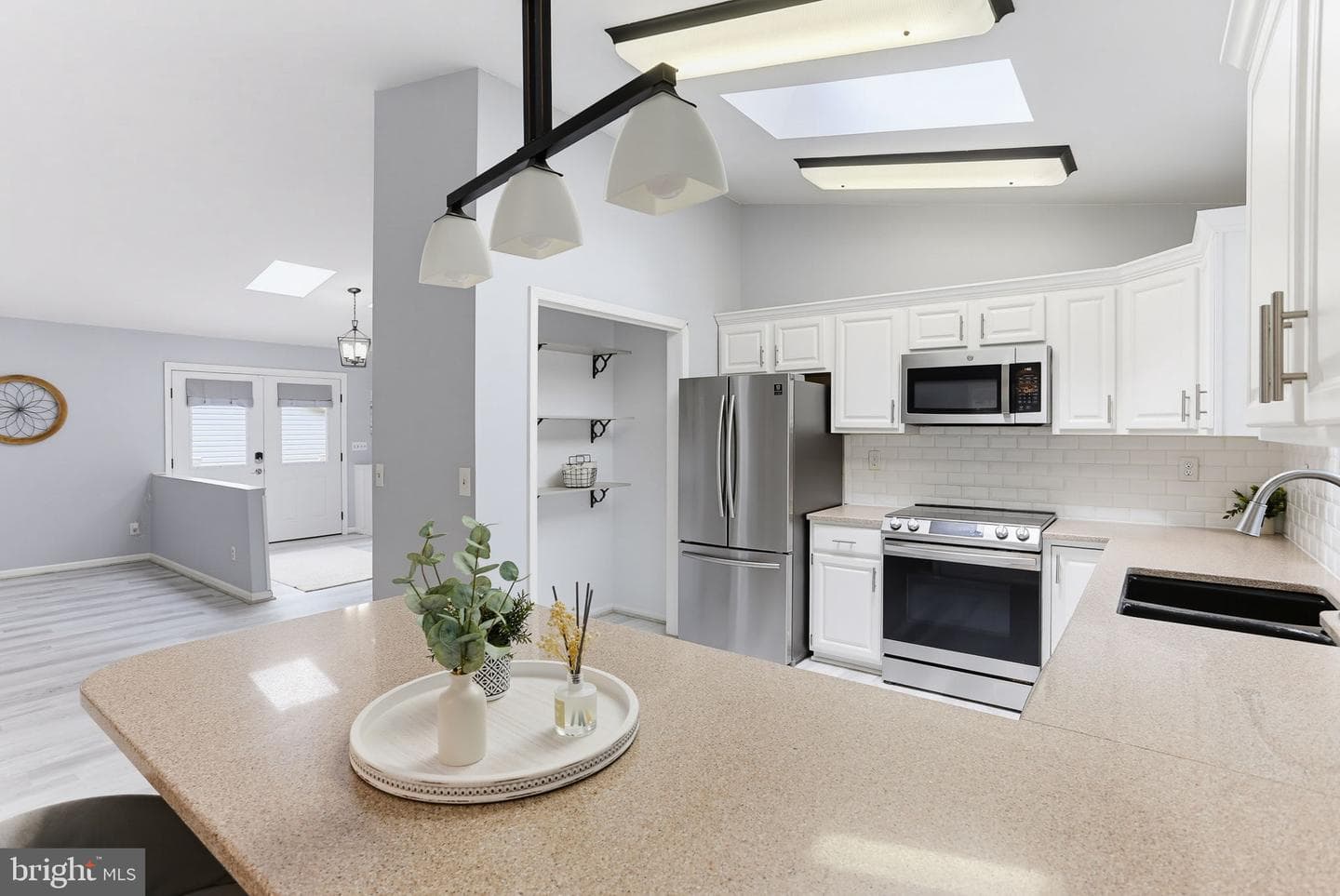 136 Eagle Court photo 25