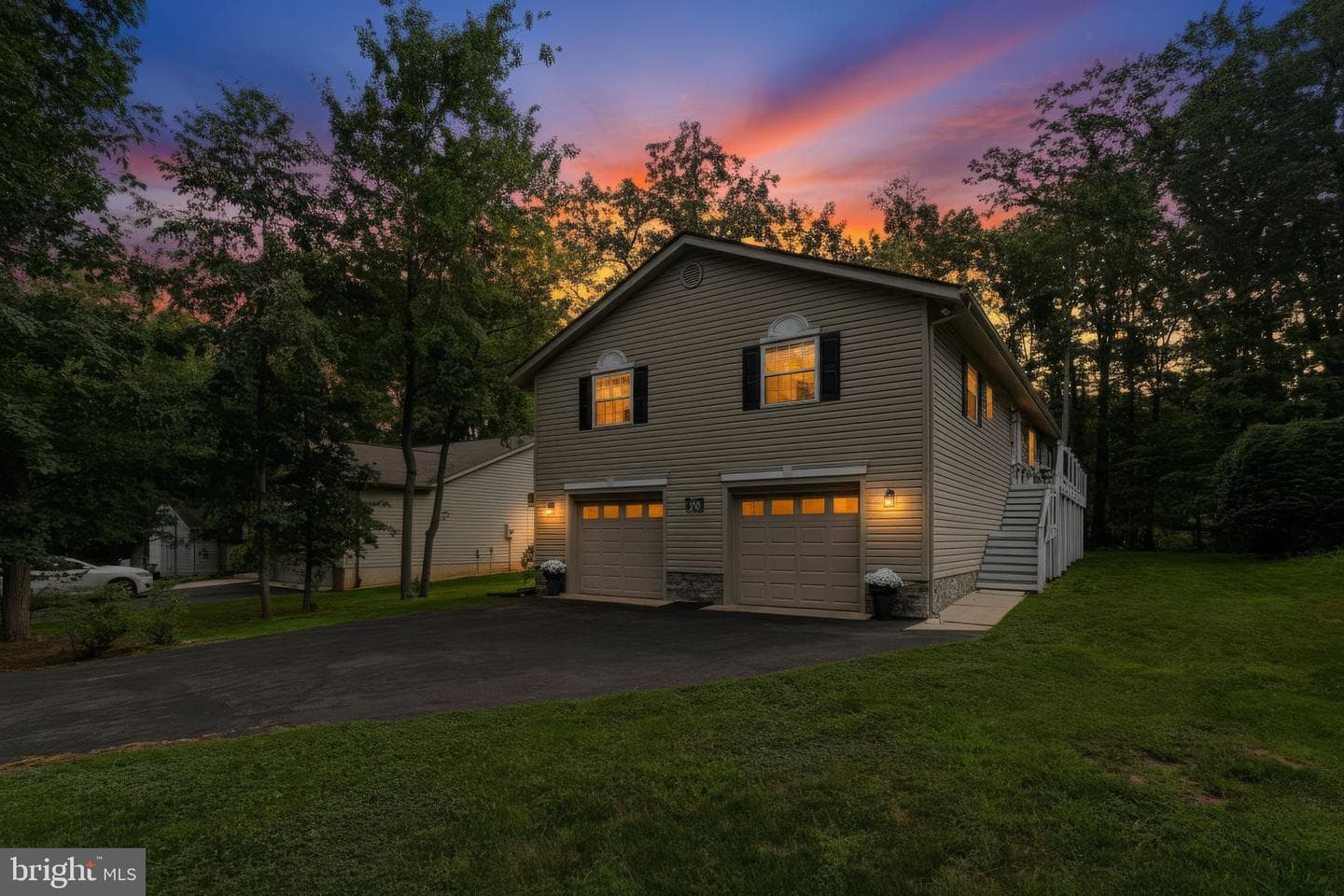 136 Eagle Court photo 4