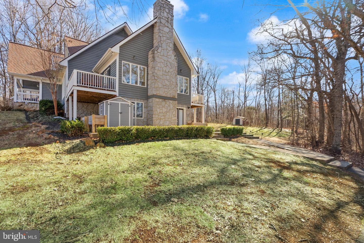 8089 Moormont Road photo 5