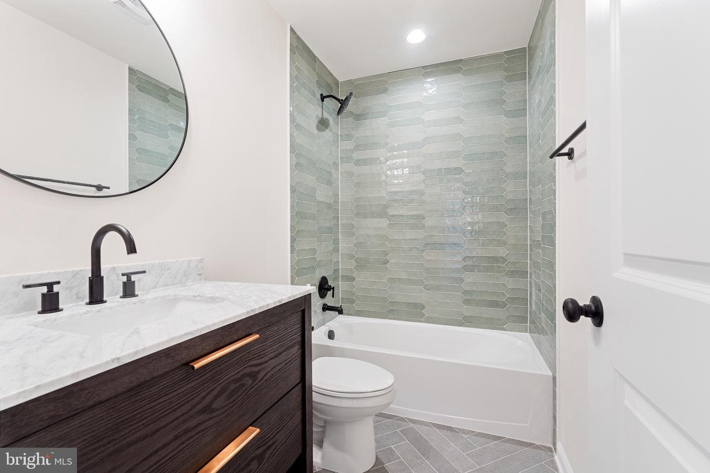 15381 Ridge Road photo 31