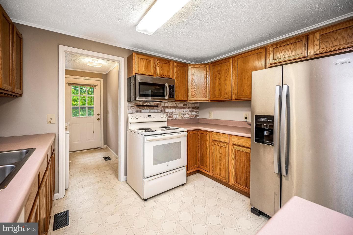 106 Edgehill Drive photo 15