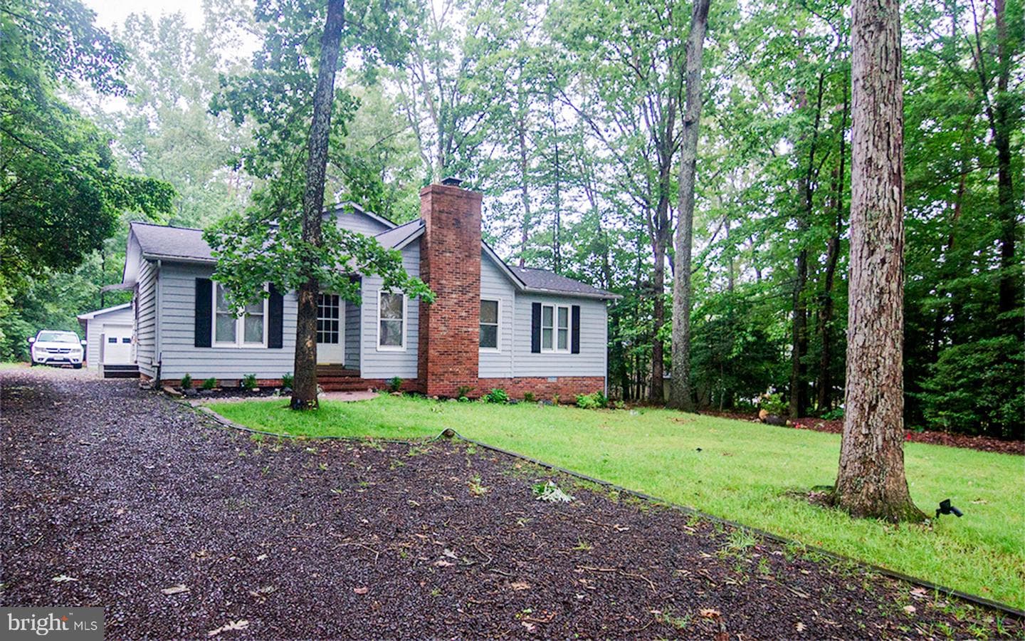 207 Madison Circle photo 1