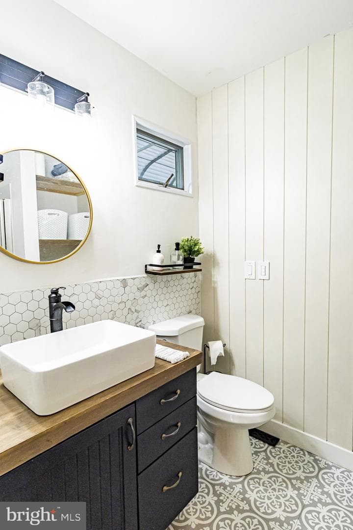 207 Madison Circle photo 10