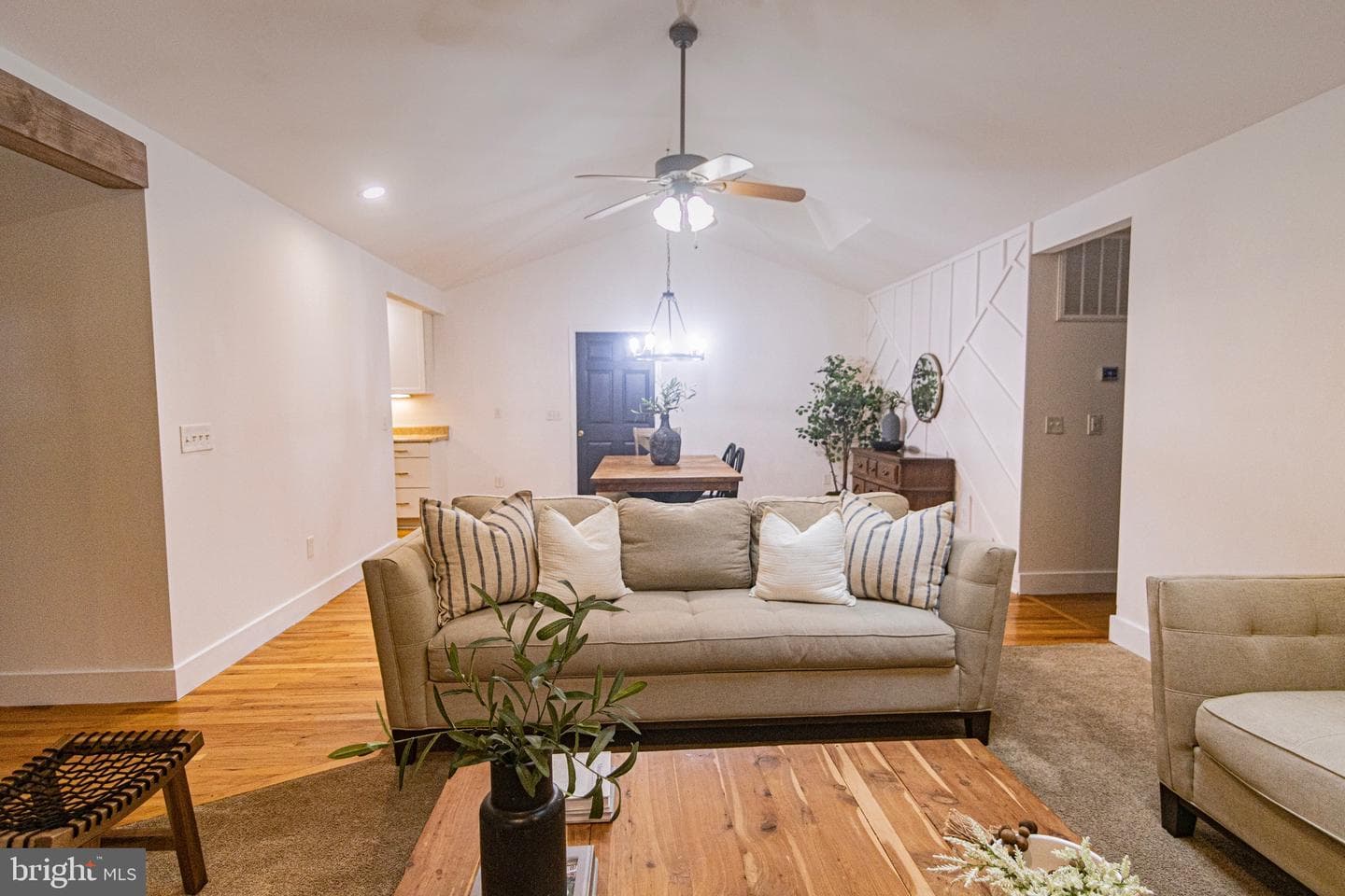 207 Madison Circle photo 3