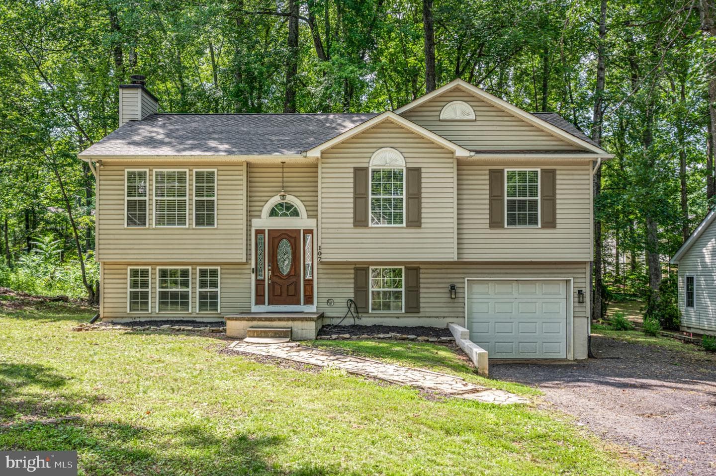 107 Butler Circle photo 3