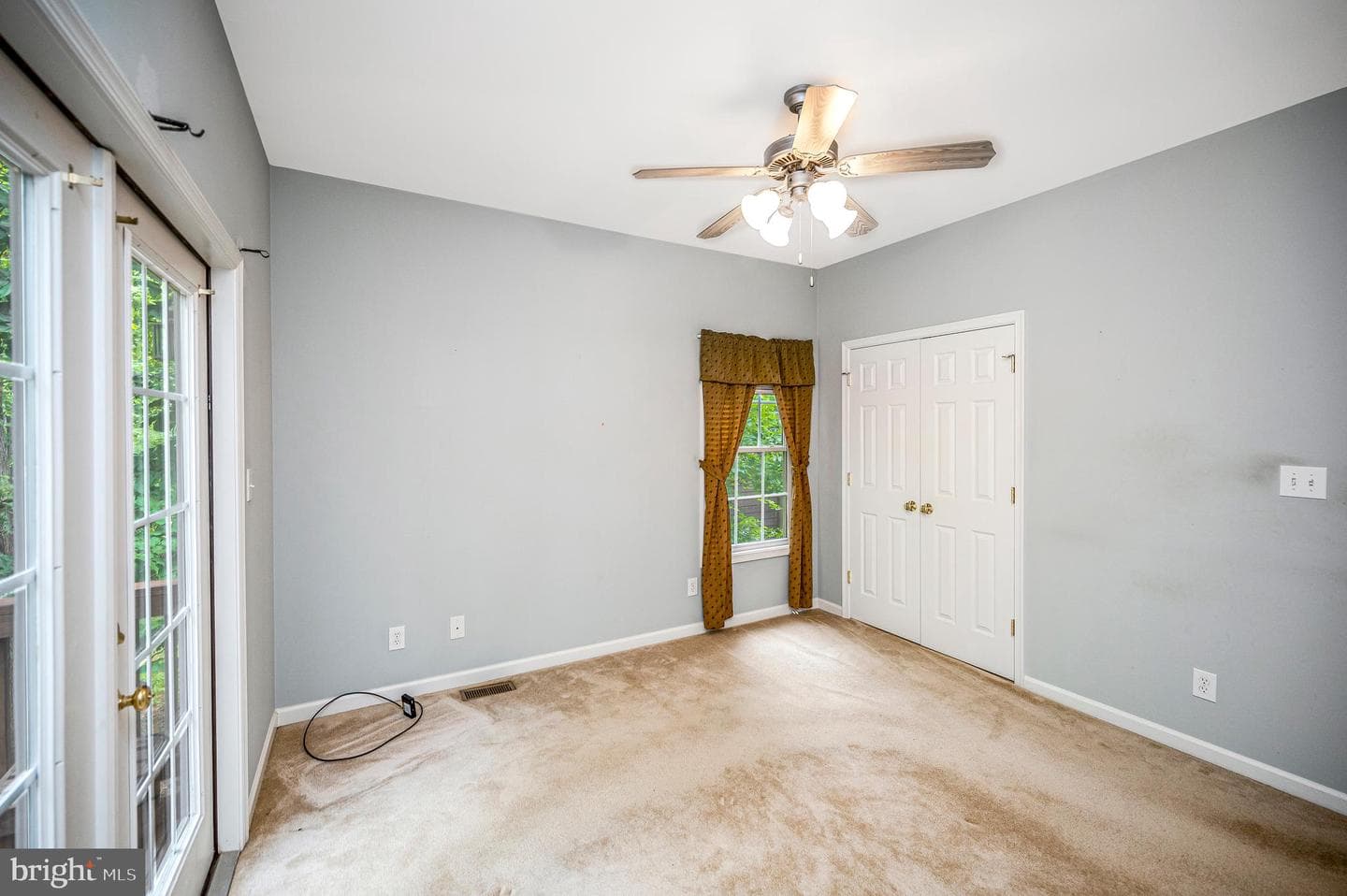 104 Confederate Drive photo 36
