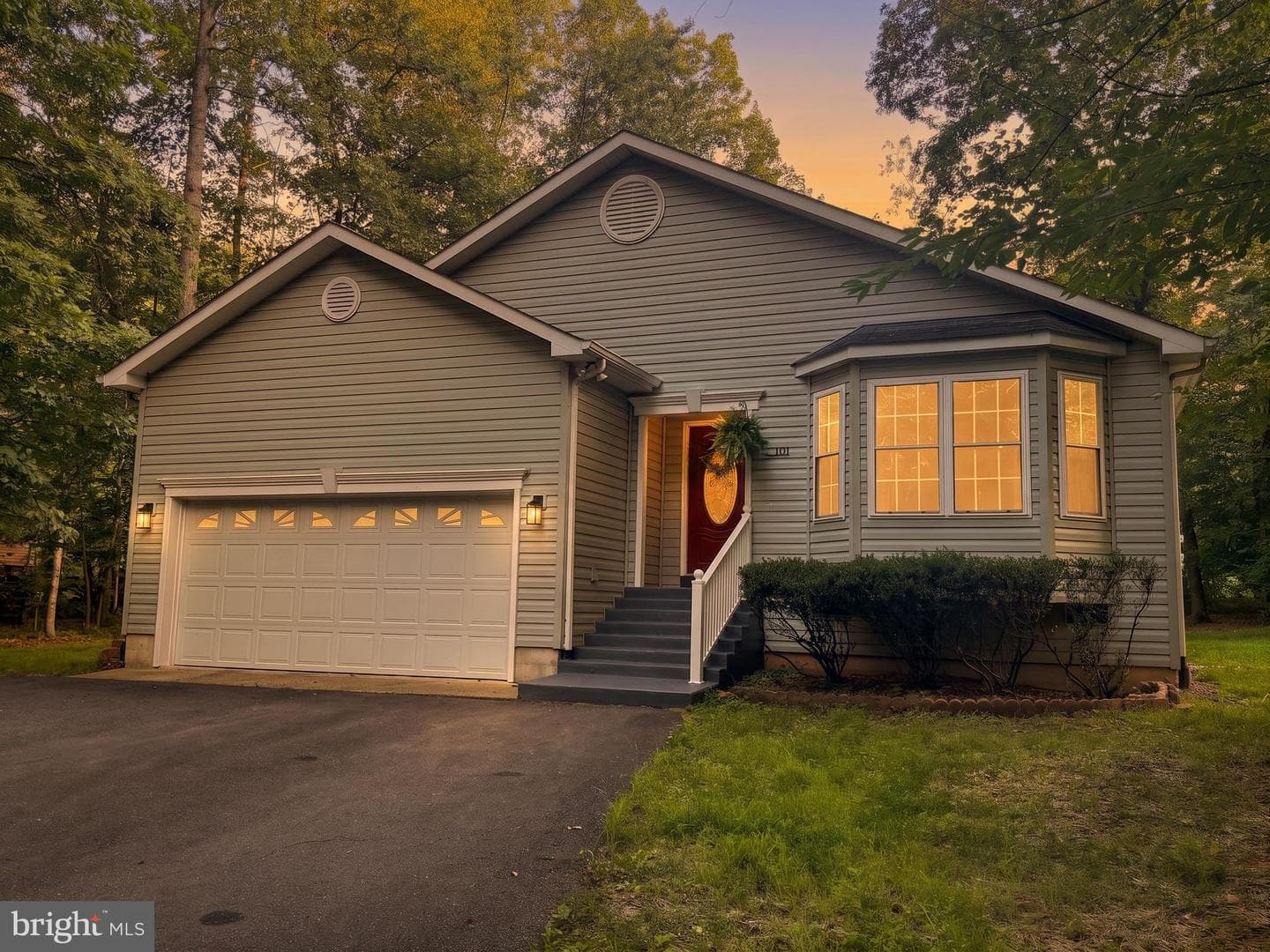 101 Harris Court photo 4