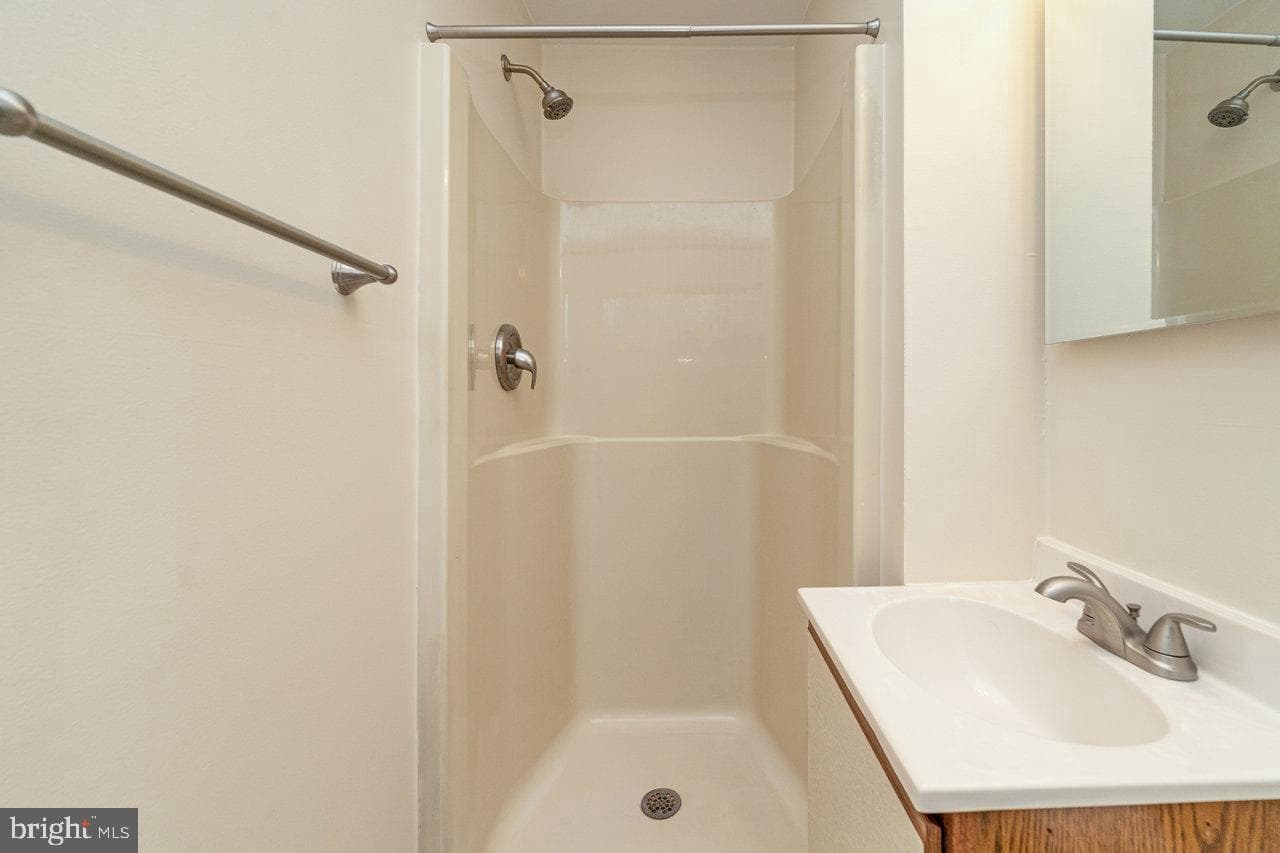 273 Fairview Road photo 24