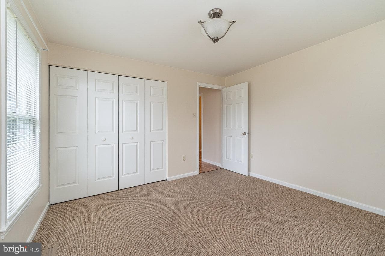 273 Fairview Road photo 25