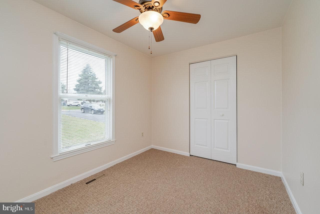 273 Fairview Road photo 27