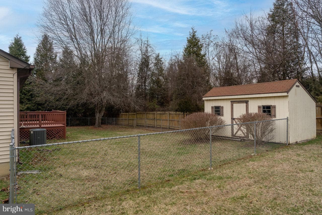 273 Fairview Road photo 40