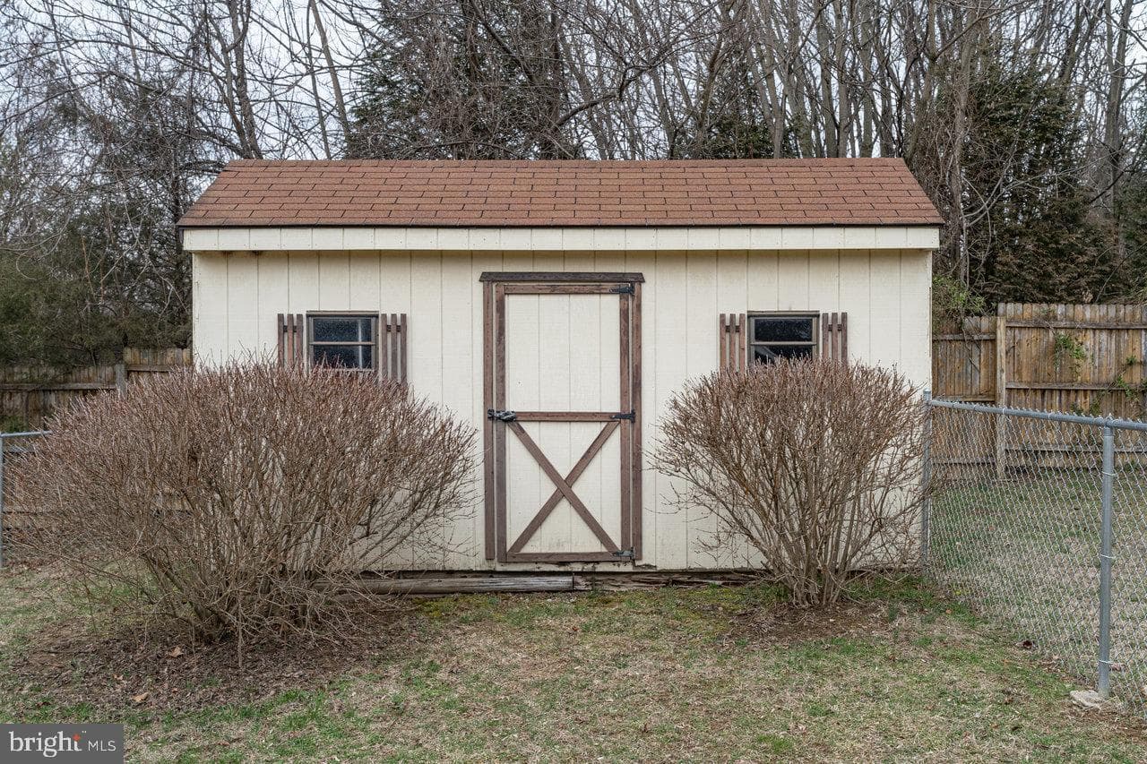 273 Fairview Road photo 41