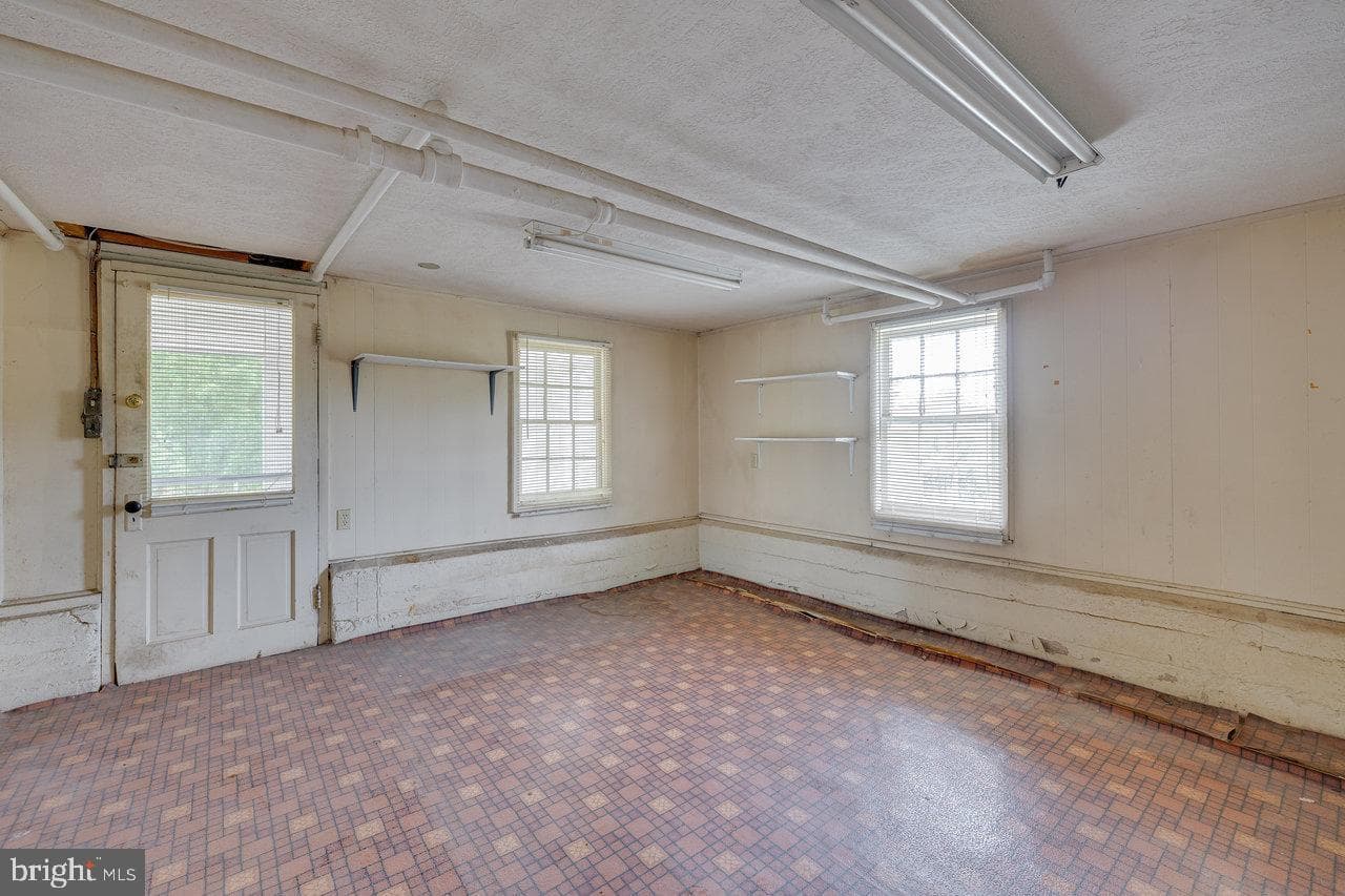 175 S Court Street photo 39